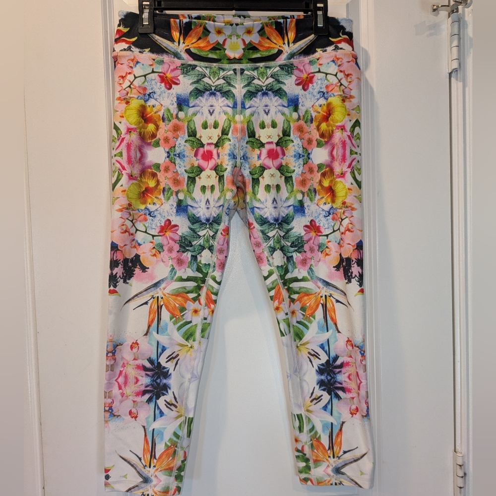 Nanette Lepore Floral Capri Leggings Size L Tropical Print
